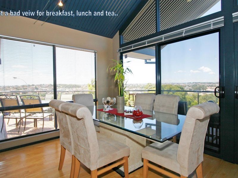 6 Lucca Court, Coogee WA 6166