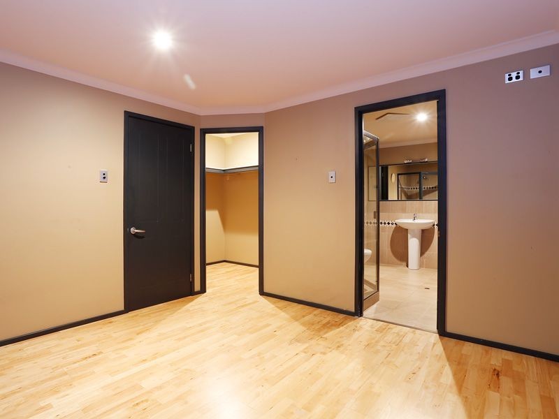 6 Lucca Court, Coogee WA 6166