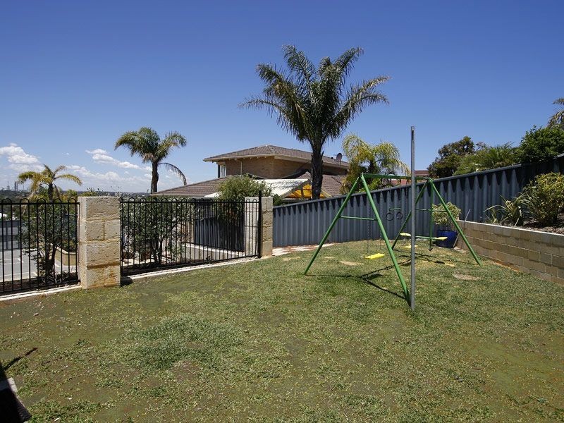 6 Lucca Court, Coogee WA 6166