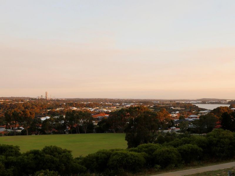 6 Lucca Court, Coogee WA 6166