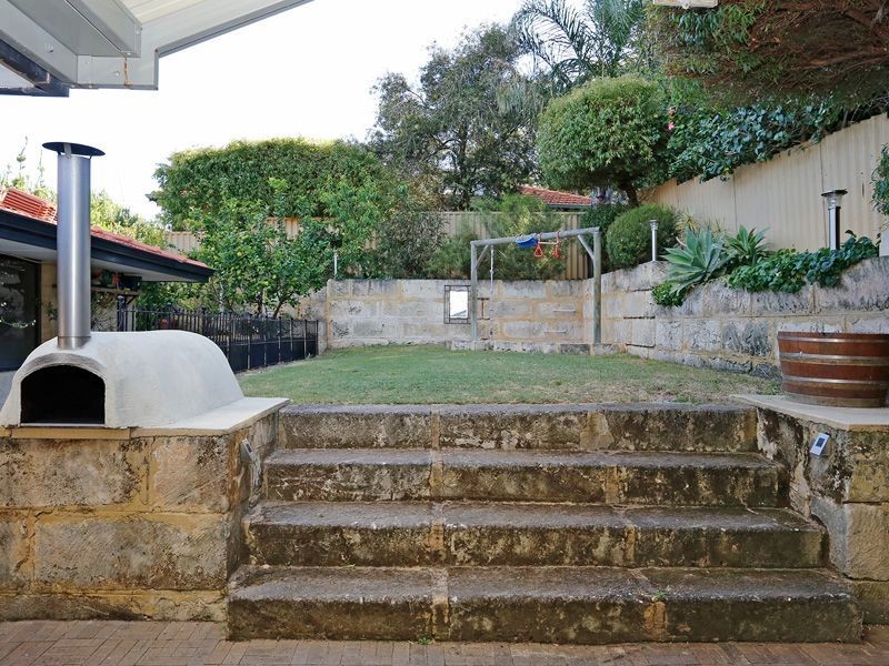 19 Moorhen Drive, Yangebup WA 6164