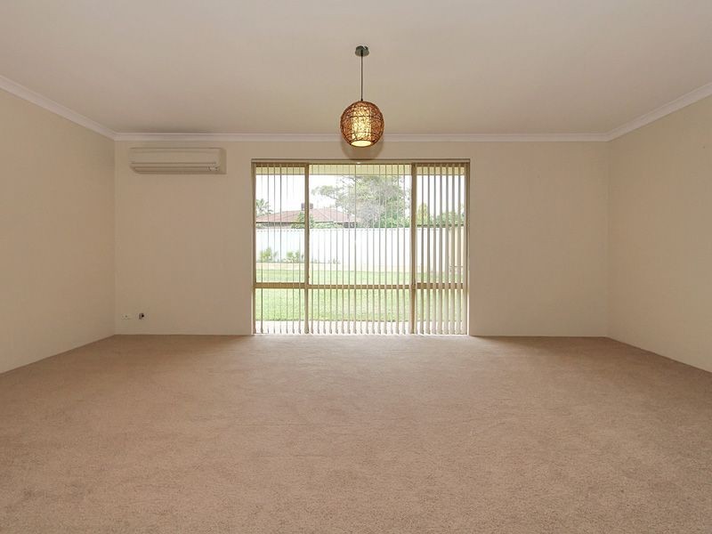 25 Williambury Drive, Yangebup WA 6164