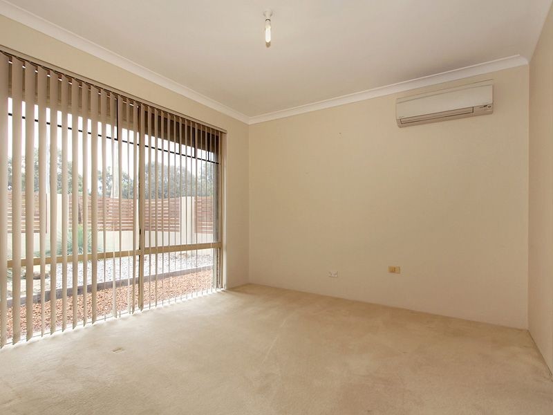 25 Williambury Drive, Yangebup WA 6164