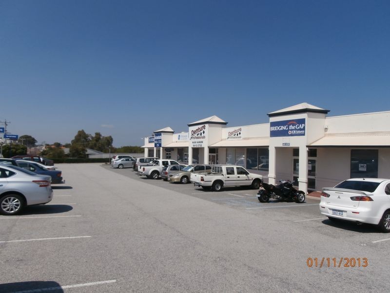 2 / 235 Rockingham Road, Spearwood WA 6163