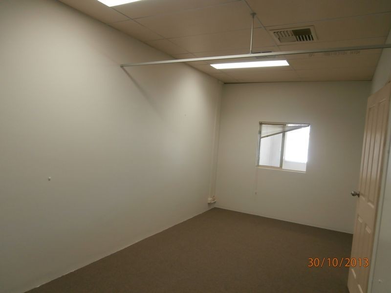 2 / 235 Rockingham Road, Spearwood WA 6163