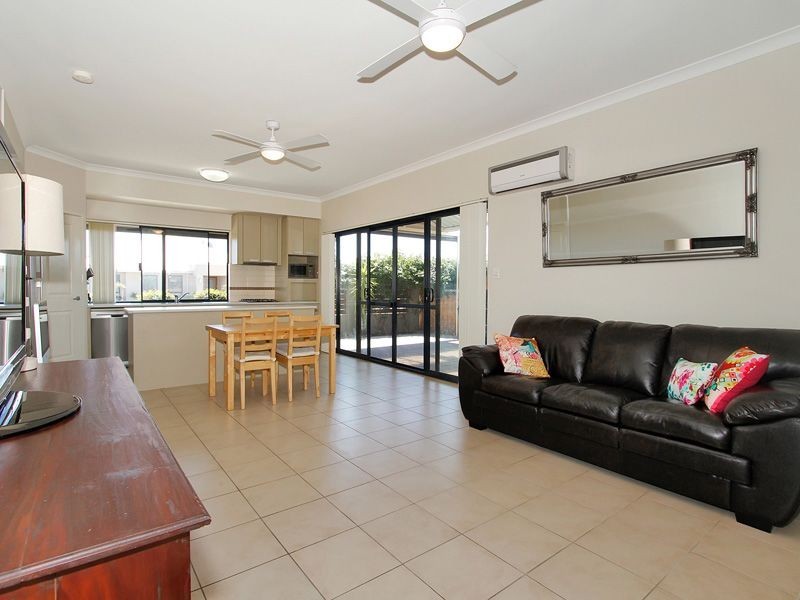 1 / 15 Coogee Road, Munster WA 6166