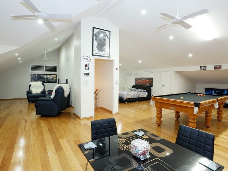 8 Orsino Boulevard, North Coogee WA 6163