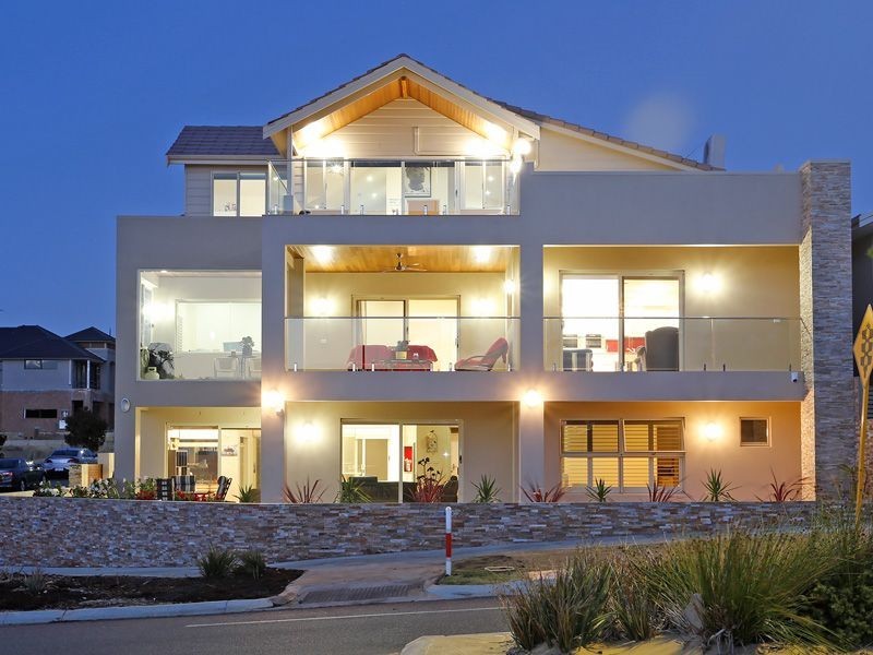 8 Orsino Boulevard, North Coogee WA 6163