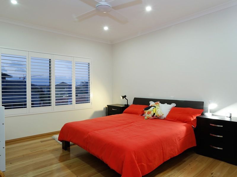 8 Orsino Boulevard, North Coogee WA 6163