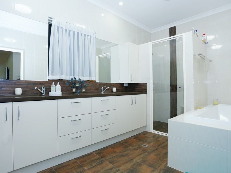 8 Orsino Boulevard, North Coogee WA 6163