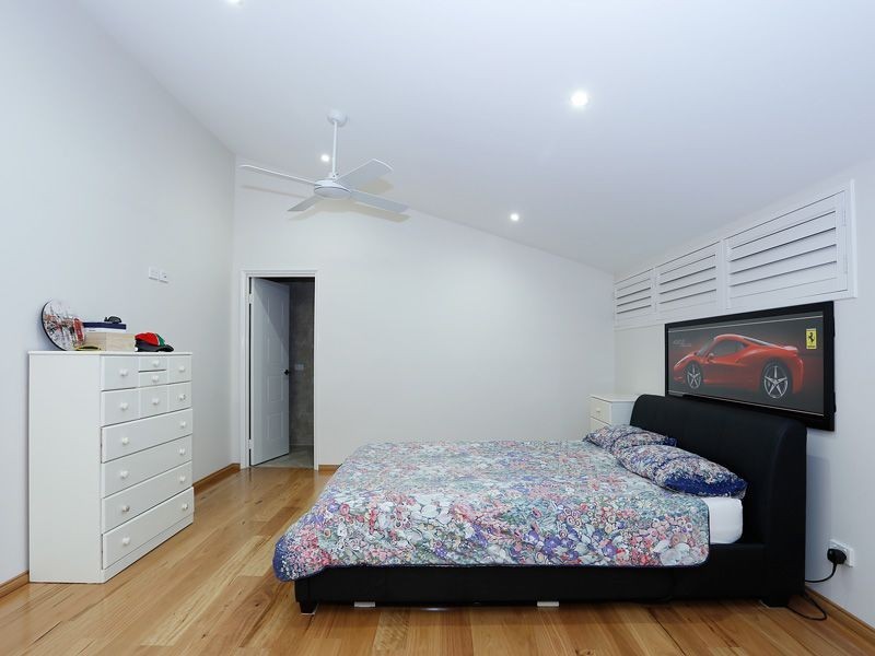 8 Orsino Boulevard, North Coogee WA 6163