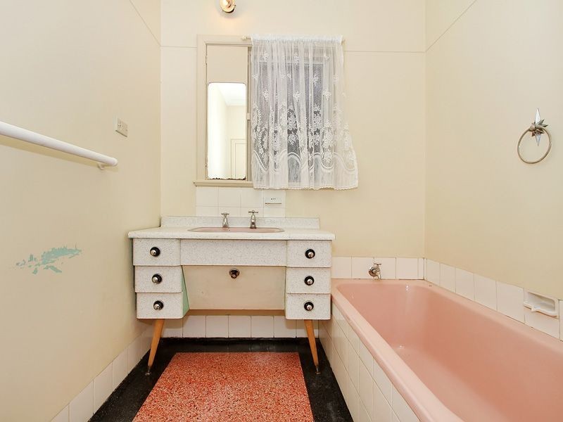 39 Helen Street, Hamilton Hill WA 6163