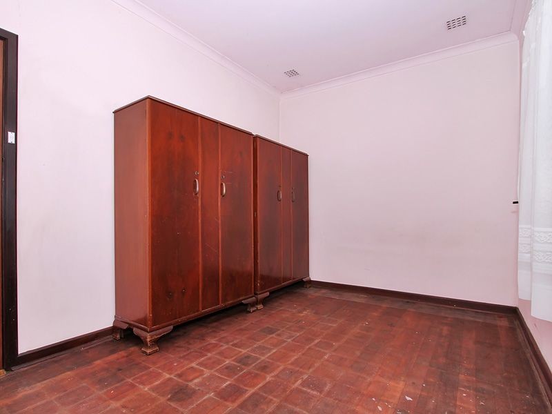 39 Helen Street, Hamilton Hill WA 6163