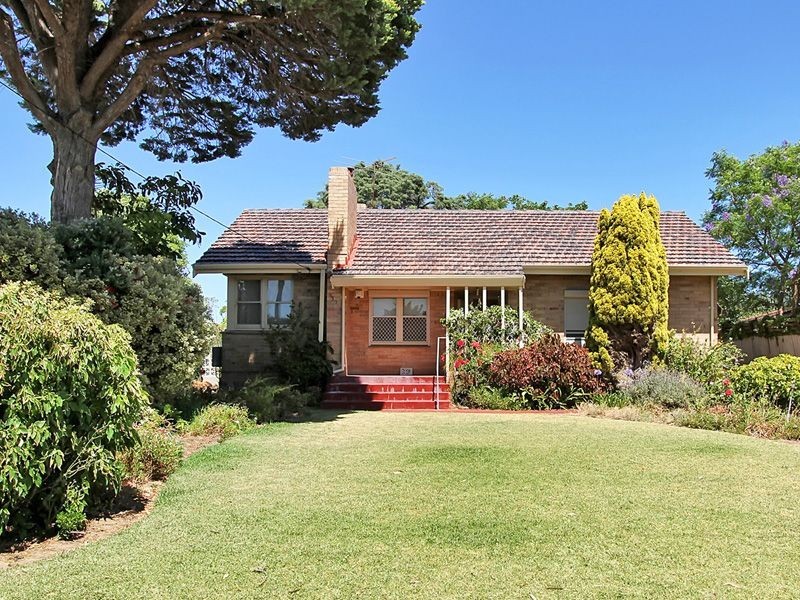 39 Helen Street, Hamilton Hill WA 6163