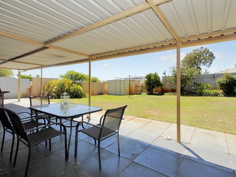 19 Honeysett Court, Hamilton Hill WA 6163