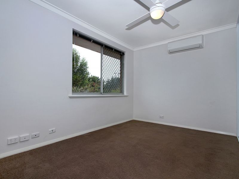 18 Nineham Avenue, Spearwood WA 6163