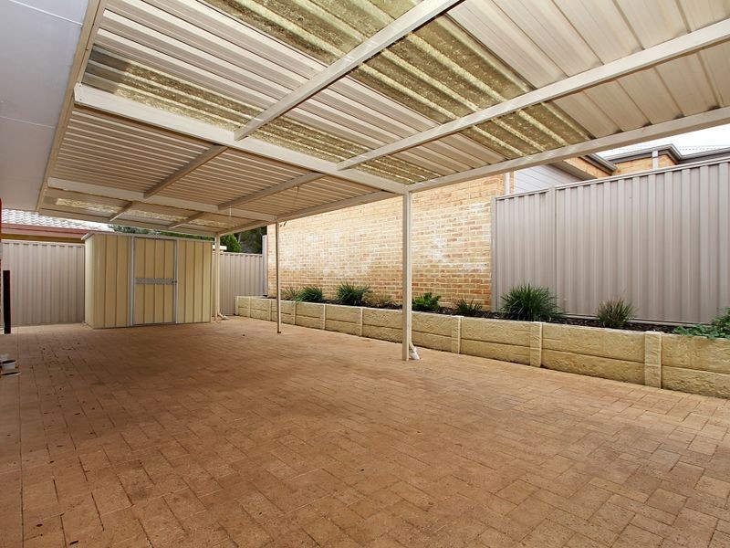 18 Nineham Avenue, Spearwood WA 6163