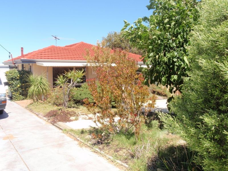 3 Morton Road, Hamilton Hill WA 6163