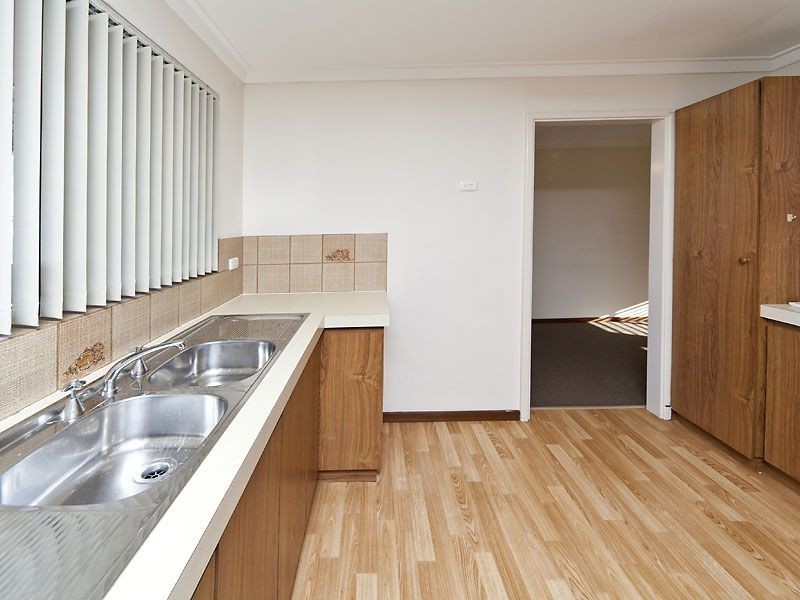 560 Rockingham Road, Munster WA 6166