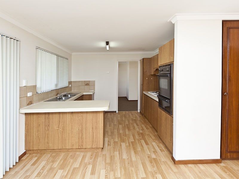 560 Rockingham Road, Munster WA 6166