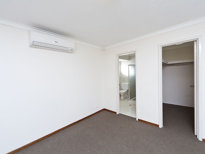 560 Rockingham Road, Munster WA 6166