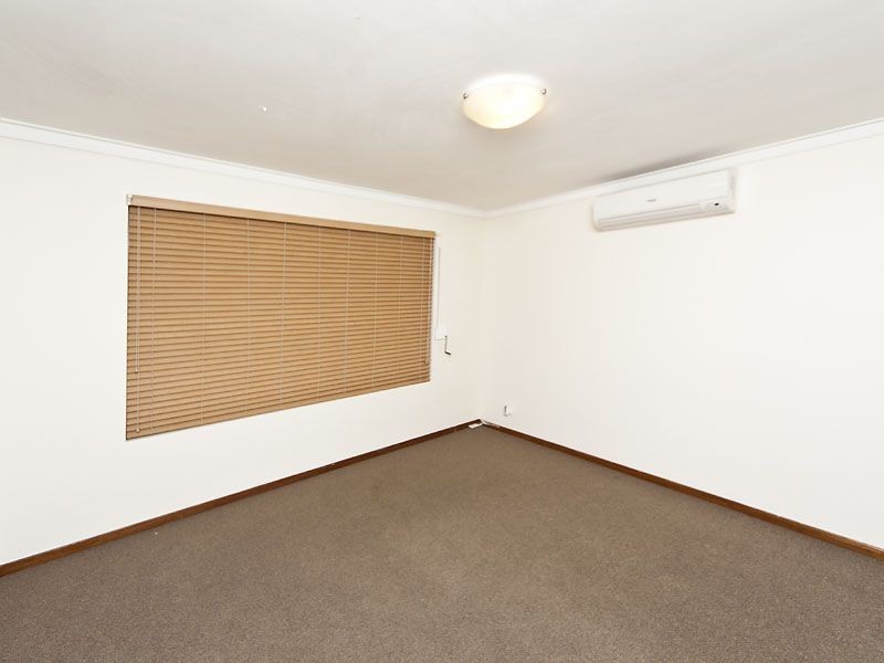 560 Rockingham Road, Munster WA 6166