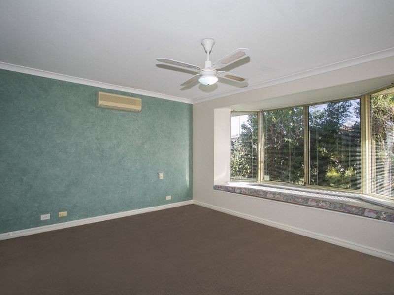 32 Motril Avenue, Coogee WA 6166