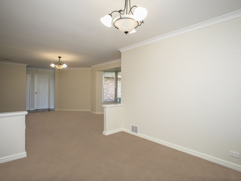 32 Motril Avenue, Coogee WA 6166