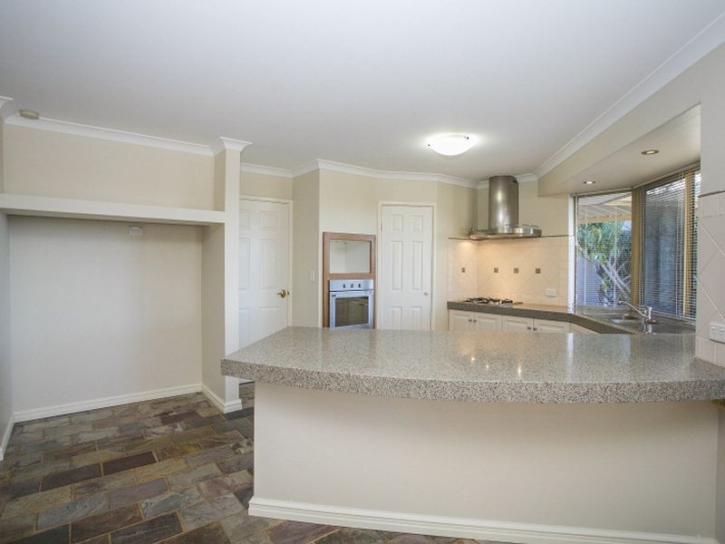 32 Motril Avenue, Coogee WA 6166