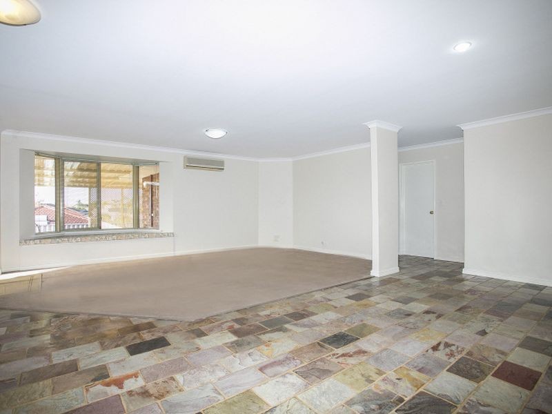 32 Motril Avenue, Coogee WA 6166