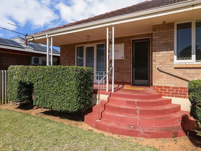139 Hamilton Road, Spearwood WA 6163
