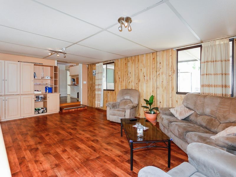 10 Hargreaves Road, Coolbellup WA 6163