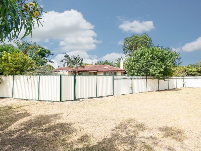 10 Hargreaves Road, Coolbellup WA 6163