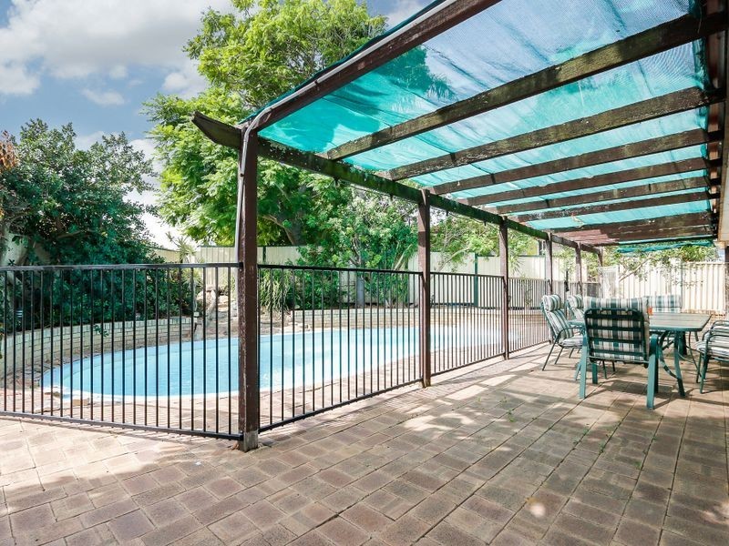 10 Hargreaves Road, Coolbellup WA 6163