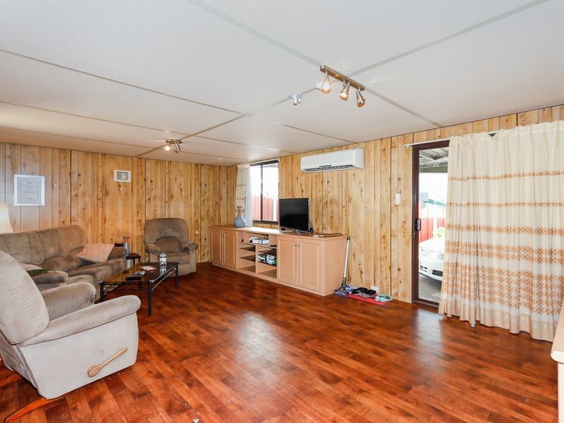 10 Hargreaves Road, Coolbellup WA 6163