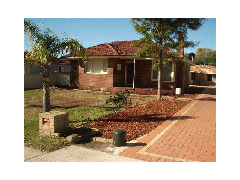 20 Redmond Road, Hamilton Hill WA 6163