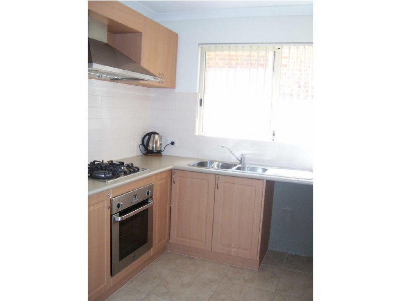 4/11 Giudice Way, Yangebup WA 6164