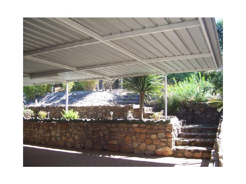 15 Hennessey Avenue, Orelia WA 6167