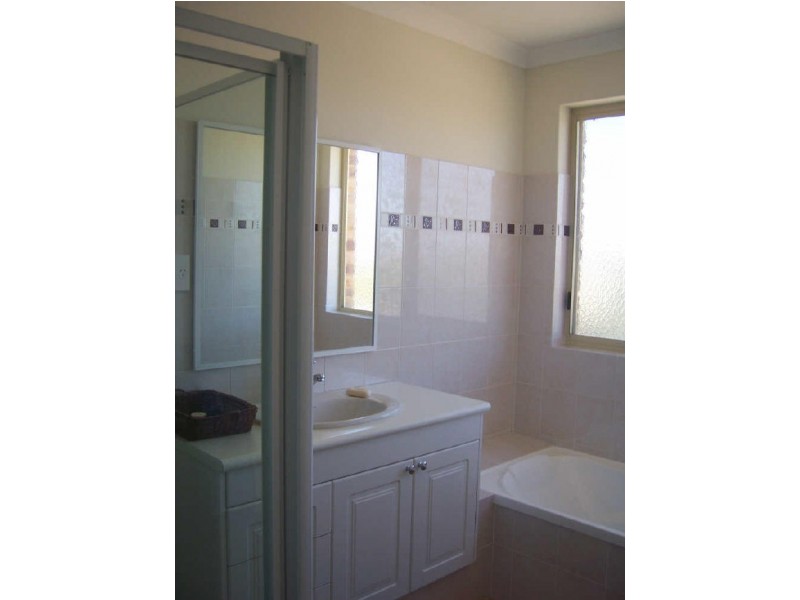 4/11 Giudice Way, Yangebup WA 6164