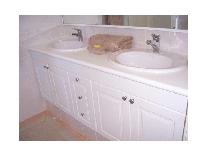 4/11 Giudice Way, Yangebup WA 6164