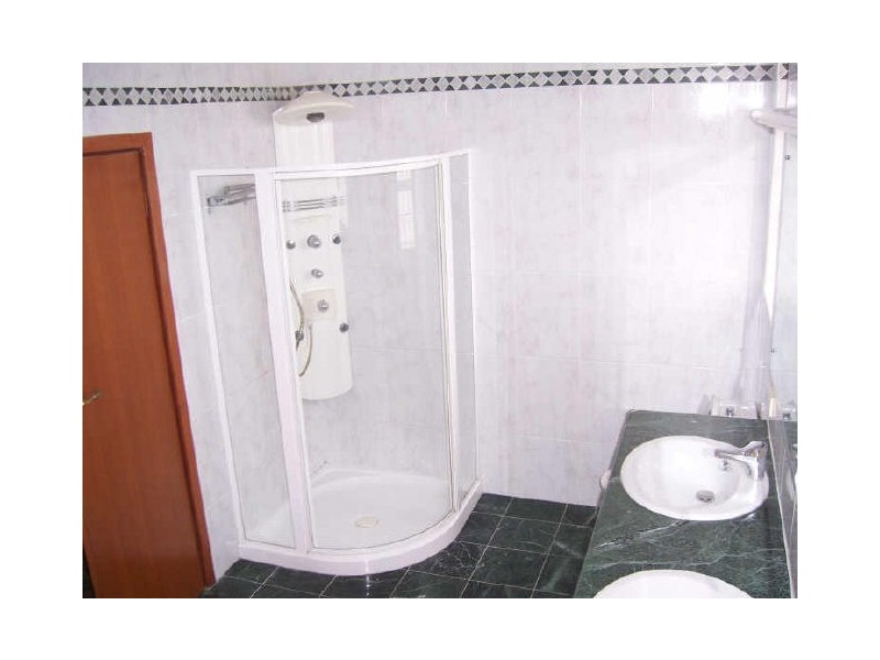 8 Hillcrest Street, Coogee WA 6166