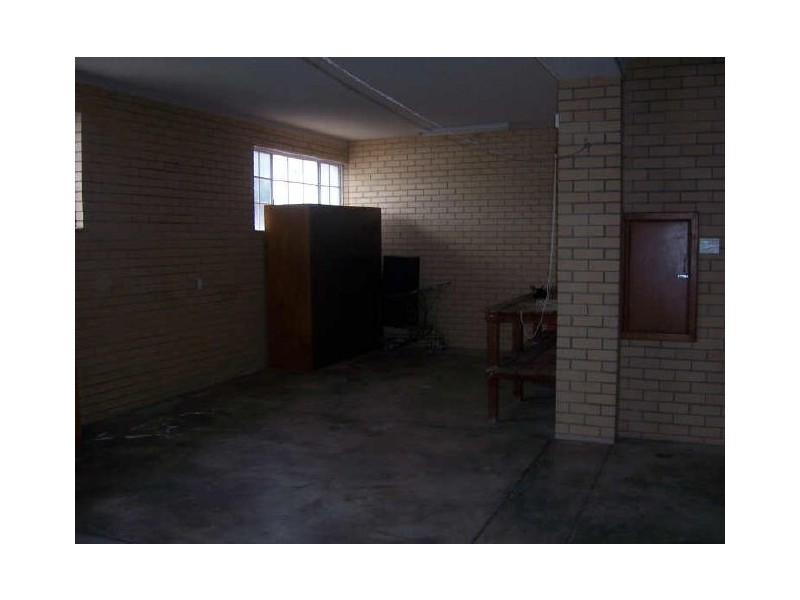 8 Hillcrest Street, Coogee WA 6166