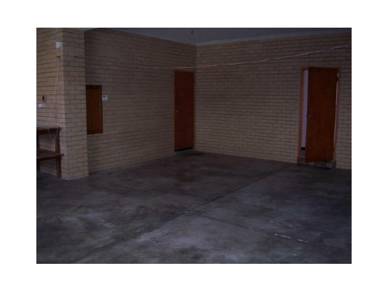 8 Hillcrest Street, Coogee WA 6166