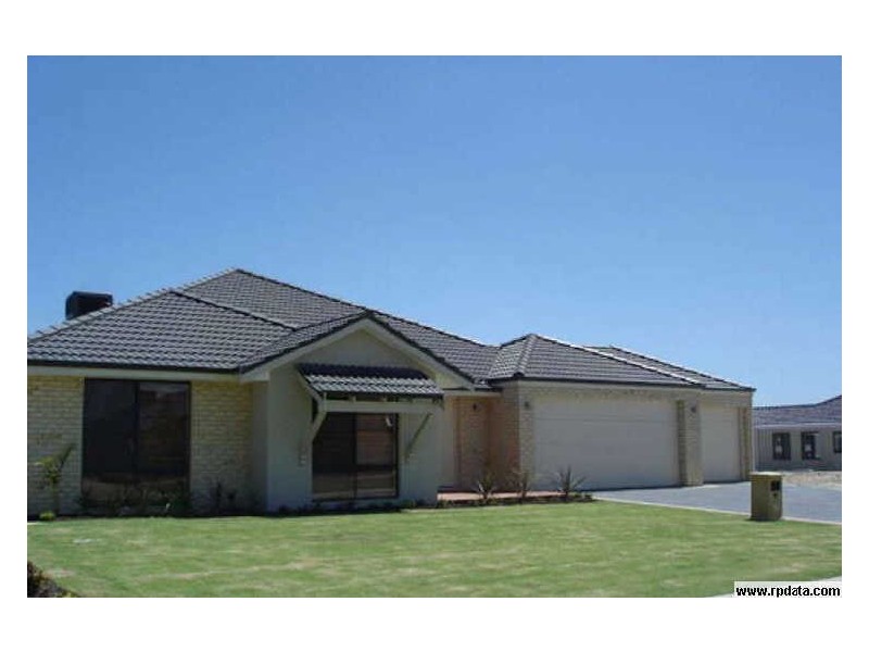 10 Lyon Road, Atwell WA 6164
