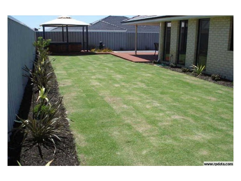 10 Lyon Road, Atwell WA 6164