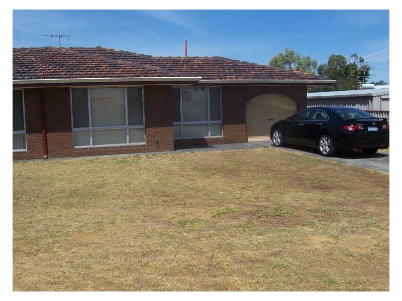 3  A Derinton Way, Hamilton Hill WA 6163