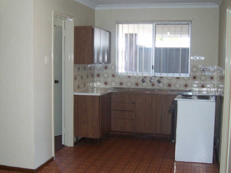 3  A Derinton Way, Hamilton Hill WA 6163