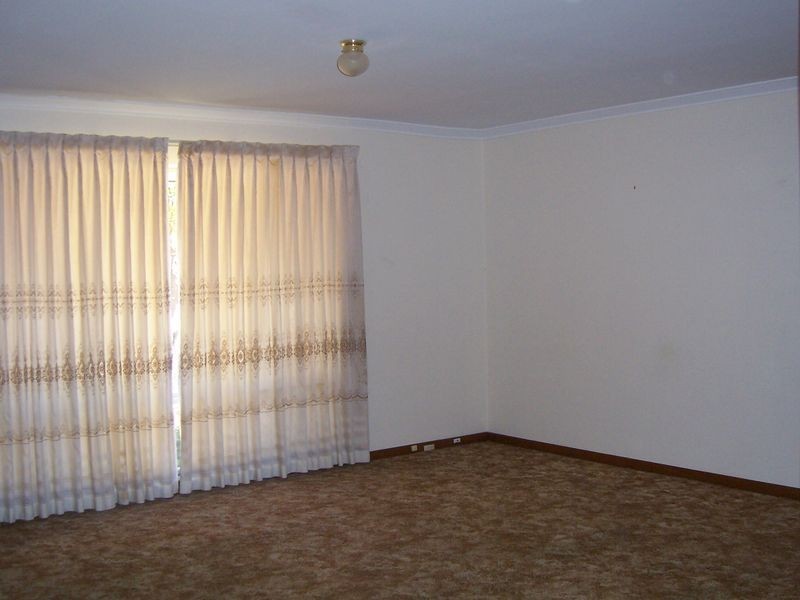 8b Glendower Way, Spearwood WA 6163