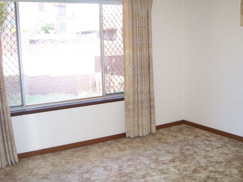 8b Glendower Way, Spearwood WA 6163