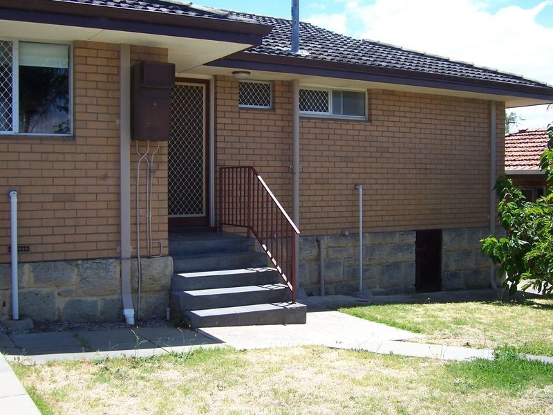 8b Glendower Way, Spearwood WA 6163